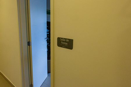 Apartamento para alugar com 27m², 1 quarto e sem vagaÁrea comum - Salão de festas