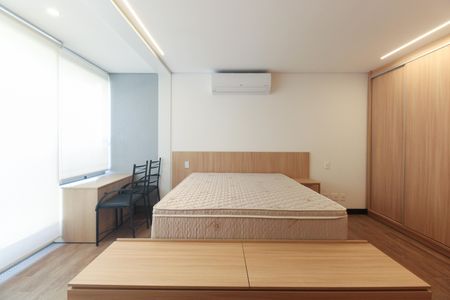 Studio para alugar com 31m², 1 quarto e 1 vaga Studio para alugar com 31m², 1 quarto e 1 vagaStudio