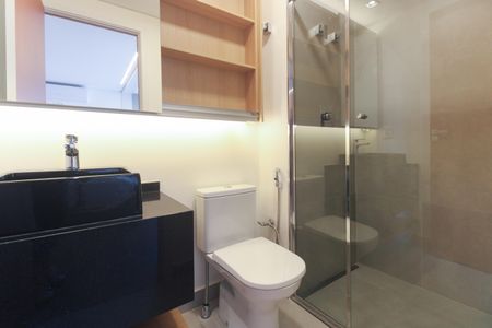 Studio para alugar com 31m², 1 quarto e 1 vaga Studio para alugar com 31m², 1 quarto e 1 vagaBanheiro Social