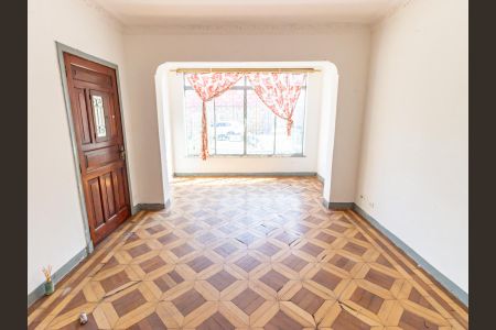 Sala de casa à venda com 3 quartos, 248m² em Vila Bertioga, São Paulo