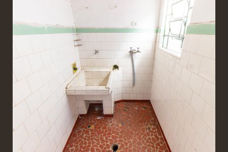 Casa à venda com 248m², 3 quartos e 2 vagasBanheiro de Serviço