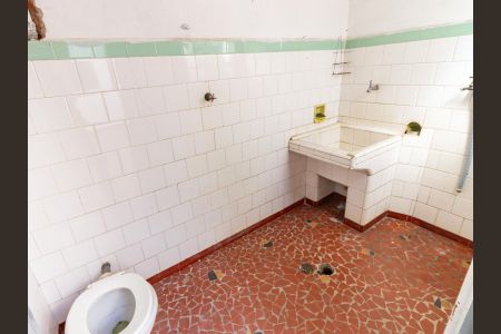 Casa à venda com 248m², 3 quartos e 2 vagasBanheiro de Serviço