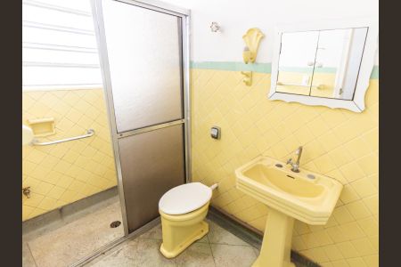 Casa à venda com 248m², 3 quartos e 2 vagasBanheiro Social