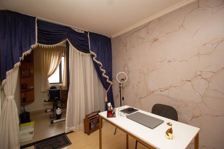 Apartamento à venda com 153m², 4 quartos e 2 vagasQuarto 3