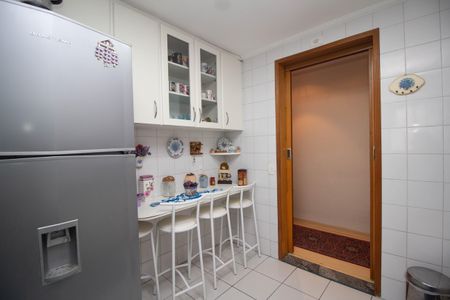 Apartamento à venda com 153m², 4 quartos e 2 vagasCozinha