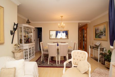 Apartamento à venda com 153m², 4 quartos e 2 vagasSala