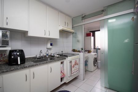 Apartamento à venda com 153m², 4 quartos e 2 vagasCozinha
