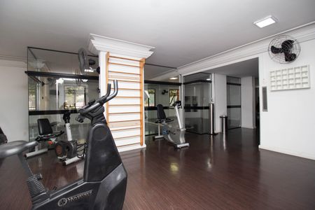 Apartamento à venda com 153m², 4 quartos e 2 vagasAcademia