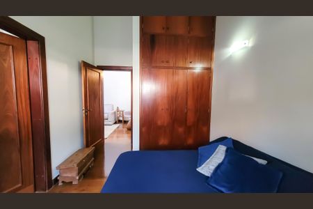 Casa de condomínio à venda com 350m², 4 quartos e 4 vagas Casa de condomínio à venda com 350m², 4 quartos e 4 vagasSuite 4