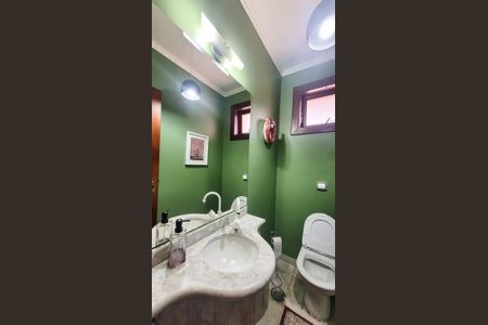 Casa de condomínio à venda com 350m², 4 quartos e 4 vagas Casa de condomínio à venda com 350m², 4 quartos e 4 vagasLavabo