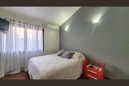 Casa de condomínio à venda com 350m², 4 quartos e 4 vagas Casa de condomínio à venda com 350m², 4 quartos e 4 vagasSuite 2