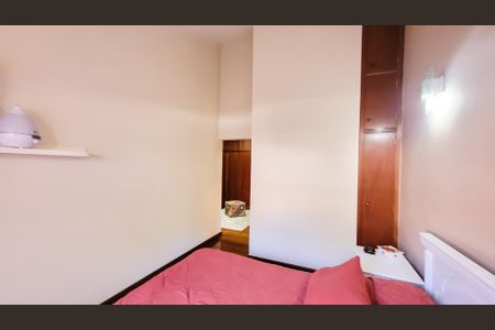 Casa de condomínio à venda com 350m², 4 quartos e 4 vagas Casa de condomínio à venda com 350m², 4 quartos e 4 vagasSuite 3