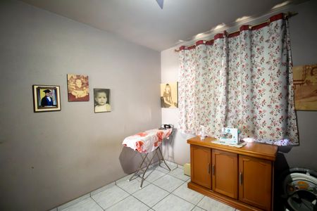 Quarto 1 de casa para alugar com 3 quartos, 144m² em Colubandê, São Gonçalo