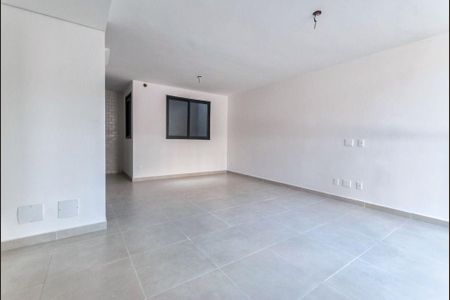 Casa à venda com 100m², 2 quartos e 2 vagas