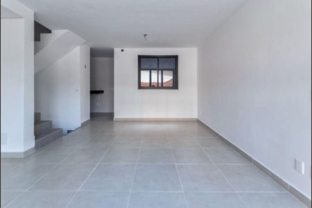 Casa à venda com 100m², 2 quartos e 2 vagas
