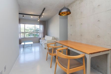 Apartamento à venda com 70m², 2 quartos e 1 vaga Apartamento à venda com 70m², 2 quartos e 1 vagaSala
