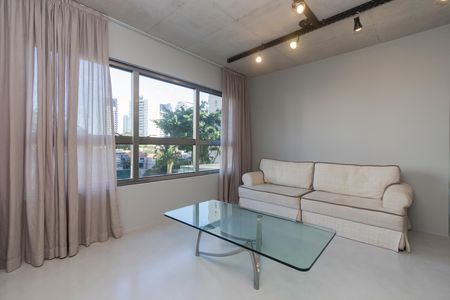 Apartamento à venda com 70m², 2 quartos e 1 vaga Apartamento à venda com 70m², 2 quartos e 1 vagaSala