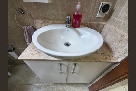 Casa à venda com 450m², 4 quartos e sem vagaCasa 3 - banheiro