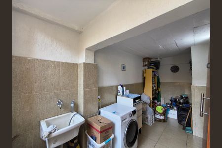Casa à venda com 450m², 4 quartos e sem vagaCasa 3 - área de serviço