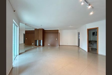 Apartamento para alugar com 160m², 3 quartos e 2 vagas Apartamento para alugar com 160m², 3 quartos e 2 vagasSala
