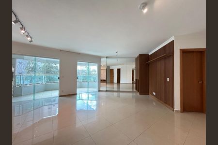 Apartamento para alugar com 160m², 3 quartos e 2 vagas Apartamento para alugar com 160m², 3 quartos e 2 vagasSala
