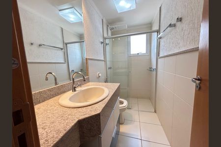 Apartamento para alugar com 160m², 3 quartos e 2 vagas Apartamento para alugar com 160m², 3 quartos e 2 vagasBanheiro Social 1