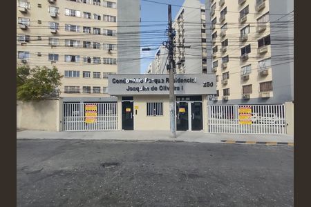 Apartamento para alugar com 70m², 2 quartos e 1 vaga Apartamento para alugar com 70m², 2 quartos e 1 vagaFachada