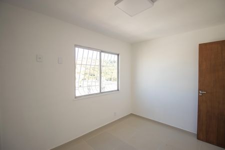 Quarto 1 de apartamento para alugar com 2 quartos, 70m² em Brasilândia, São Gonçalo