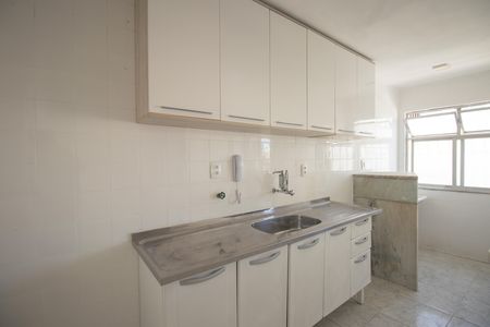 Apartamento para alugar com 70m², 2 quartos e 1 vaga Apartamento para alugar com 70m², 2 quartos e 1 vagaCozinha e Área de Serviço