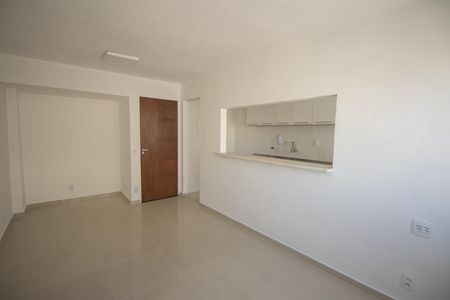 Sala de apartamento para alugar com 2 quartos, 70m² em Brasilândia, São Gonçalo