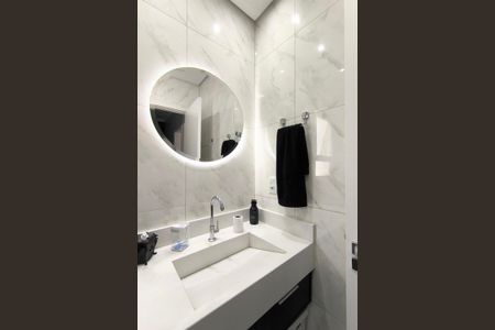 Casa de condomínio à venda com 118m², 3 quartos e 2 vagasBanheiro Social