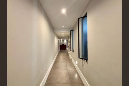 Apartamento à venda com 61m², 1 quarto e 1 vagaPortaria