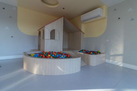 Apartamento à venda com 81m², 2 quartos e 1 vaga Apartamento à venda com 81m², 2 quartos e 1 vagaÁrea comum