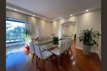 Apartamento à venda com 180m², 4 quartos e 3 vagasSala