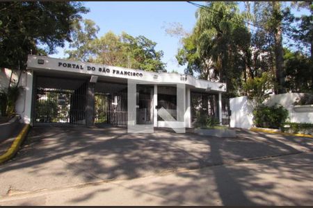 Apartamento à venda com 180m², 4 quartos e 3 vagasFachada e portaria