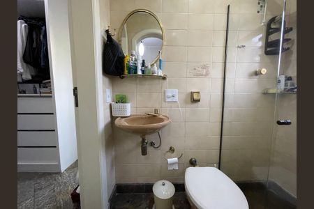 Apartamento à venda com 180m², 4 quartos e 3 vagasBanheiro da Suíte 1