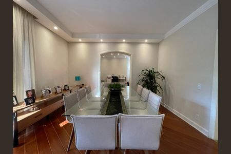 Apartamento à venda com 180m², 4 quartos e 3 vagasSala