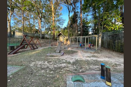 Apartamento à venda com 180m², 4 quartos e 3 vagasÁrea comum - Playground