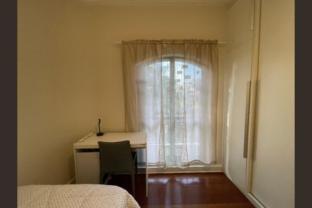 Apartamento à venda com 180m², 4 quartos e 3 vagasQuarto 2