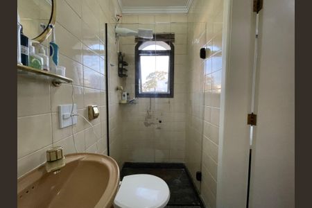 Apartamento à venda com 180m², 4 quartos e 3 vagasBanheiro da Suíte 1