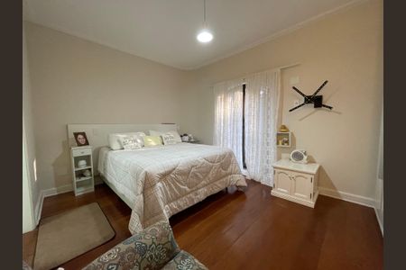 Apartamento à venda com 180m², 4 quartos e 3 vagasSuíte 2