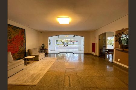 Apartamento à venda com 180m², 4 quartos e 3 vagasHall