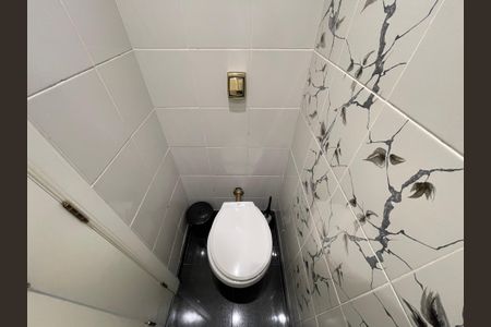 Apartamento à venda com 180m², 4 quartos e 3 vagasLavabo