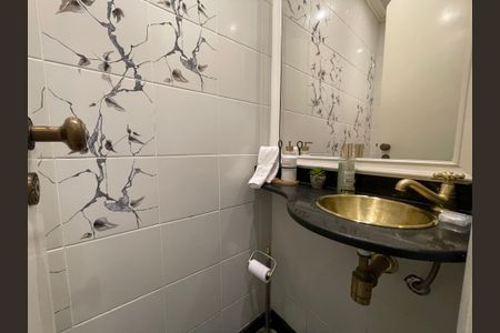 Apartamento à venda com 180m², 4 quartos e 3 vagasLavabo