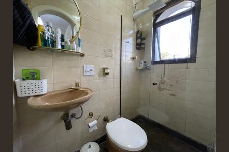 Apartamento à venda com 180m², 4 quartos e 3 vagasBanheiro da Suíte 1