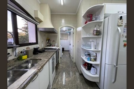 Apartamento à venda com 180m², 4 quartos e 3 vagasCozinha