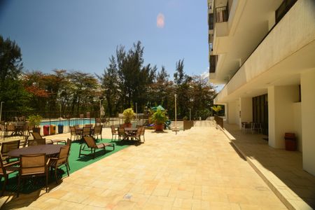 Apartamento para alugar com 70m², 2 quartos e 2 vagasÁrea Comum - Piscina