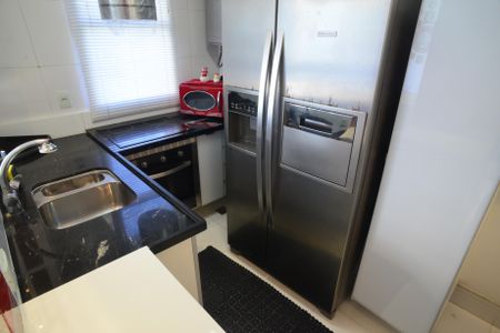 Apartamento para alugar com 70m², 2 quartos e 2 vagasCozinha