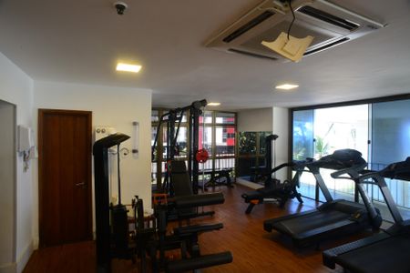 Apartamento para alugar com 70m², 2 quartos e 2 vagasÁrea Comum - Academia