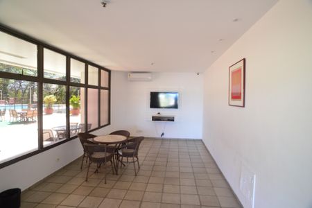 Apartamento para alugar com 70m², 2 quartos e 2 vagasÁrea Comum - Sala de Vídeo